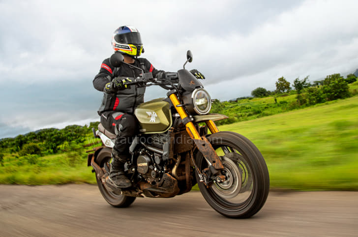 Moto Morini Seiemmezzo Scrambler and Retro Street review.